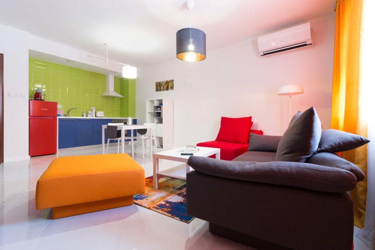 Pop Your Colors - Funky And Modern 1Bdr Apt By Flat Mаnager Plovdiv Luaran gambar