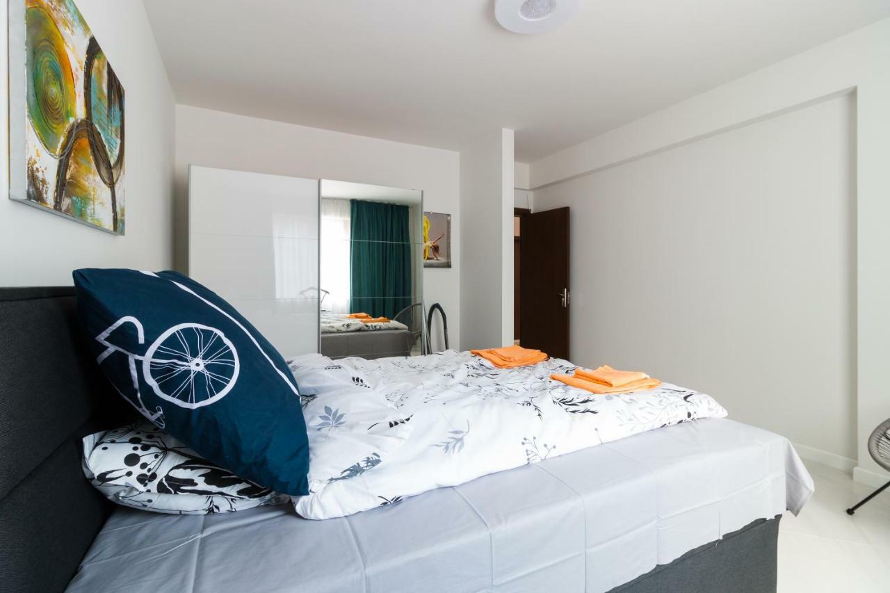Pop Your Colors - Funky And Modern 1Bdr Apt By Flat Mаnager Plovdiv Luaran gambar